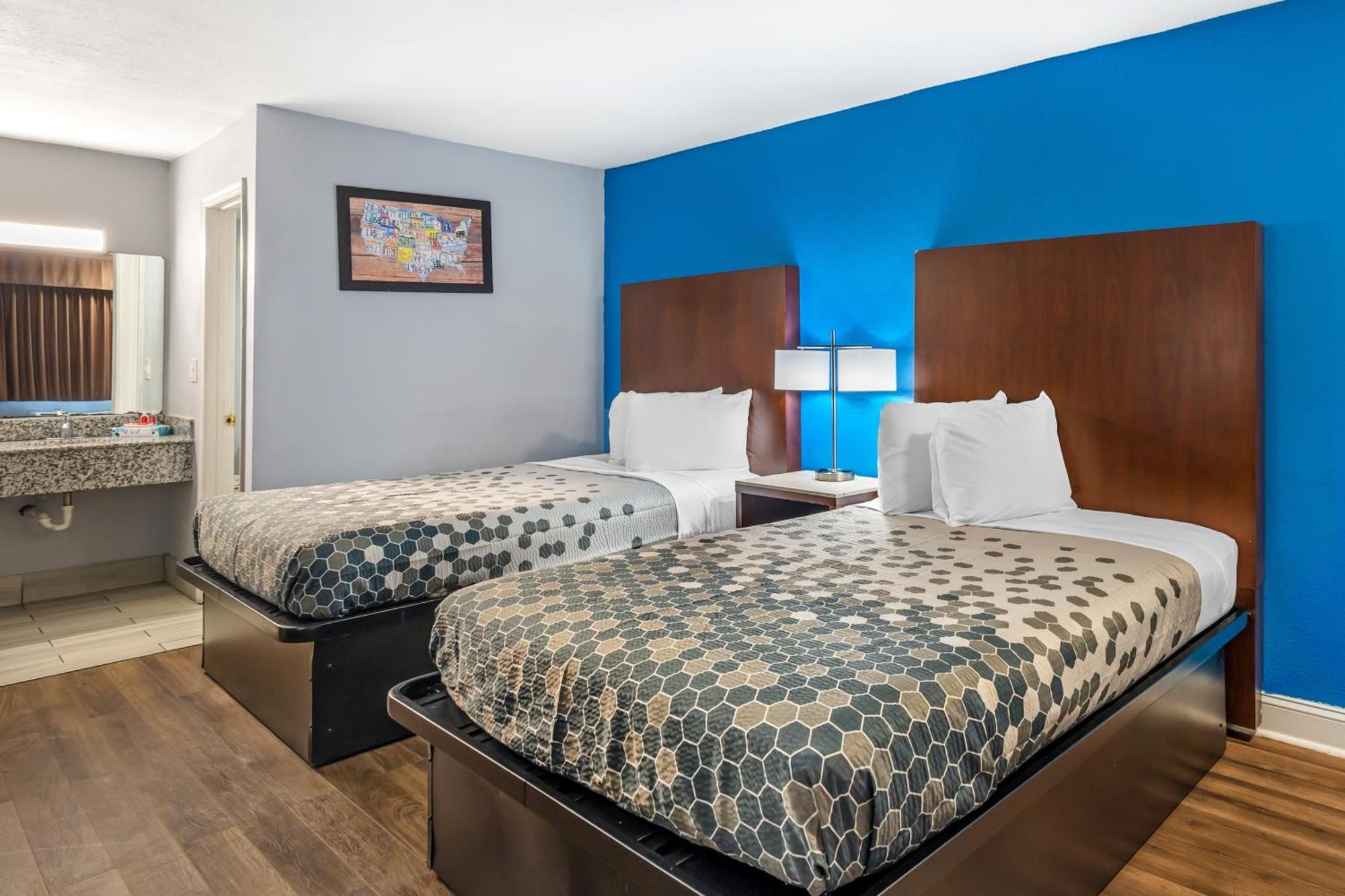 Econo Lodge Inn & Suites I-64 & Us 13 Вирджиния-Бич Экстерьер фото